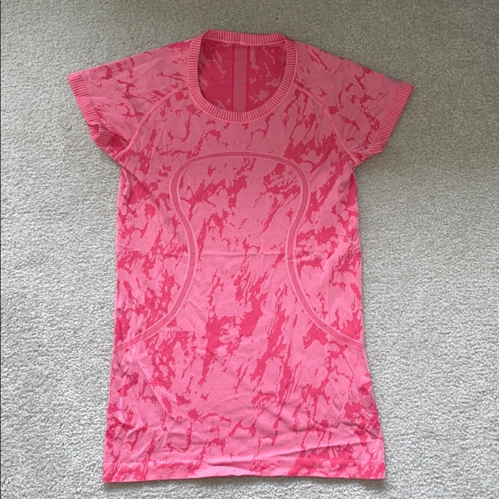 Lululemon Swiftly Short Sleeve Tee